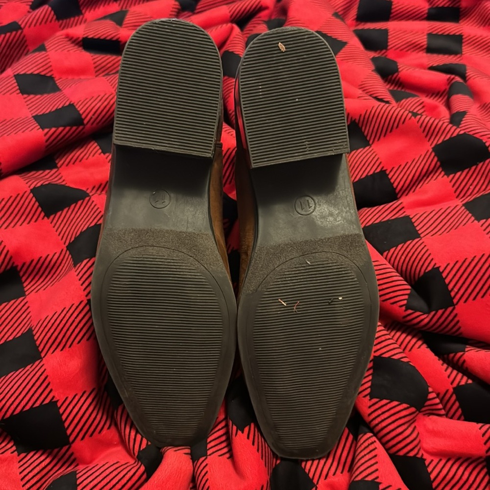 Lightly worn womens brown low heeled booties - Picture 3 of 4